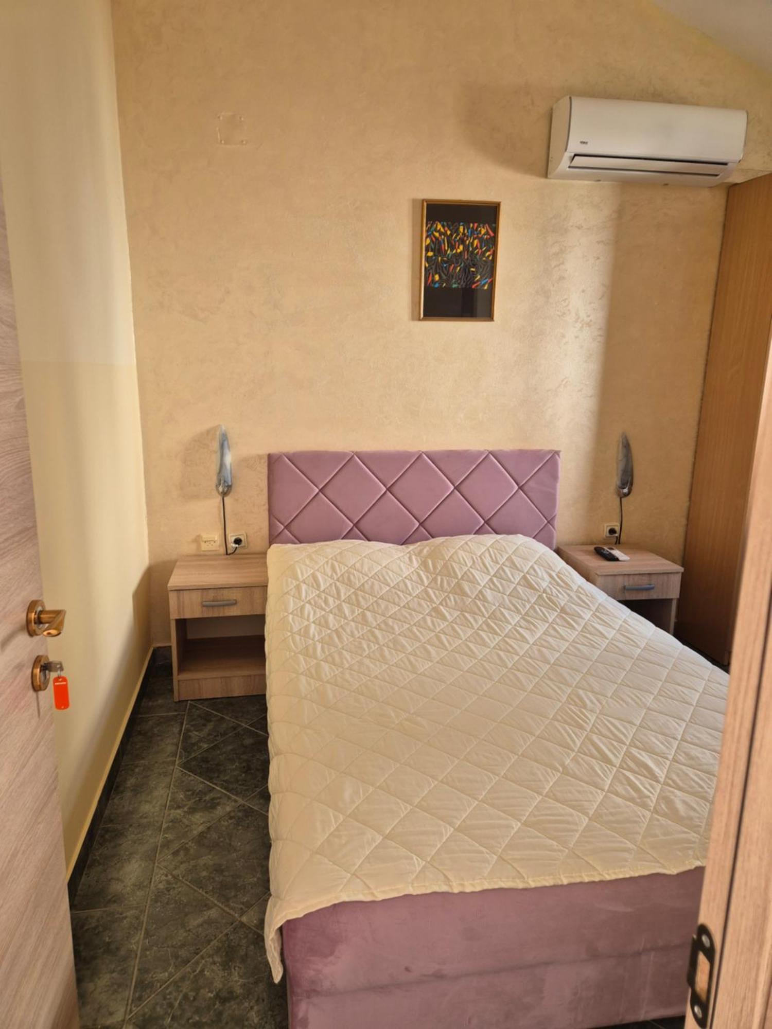 Mali Milocer Bay Accommodation Sveti Stefan Δωμάτιο φωτογραφία