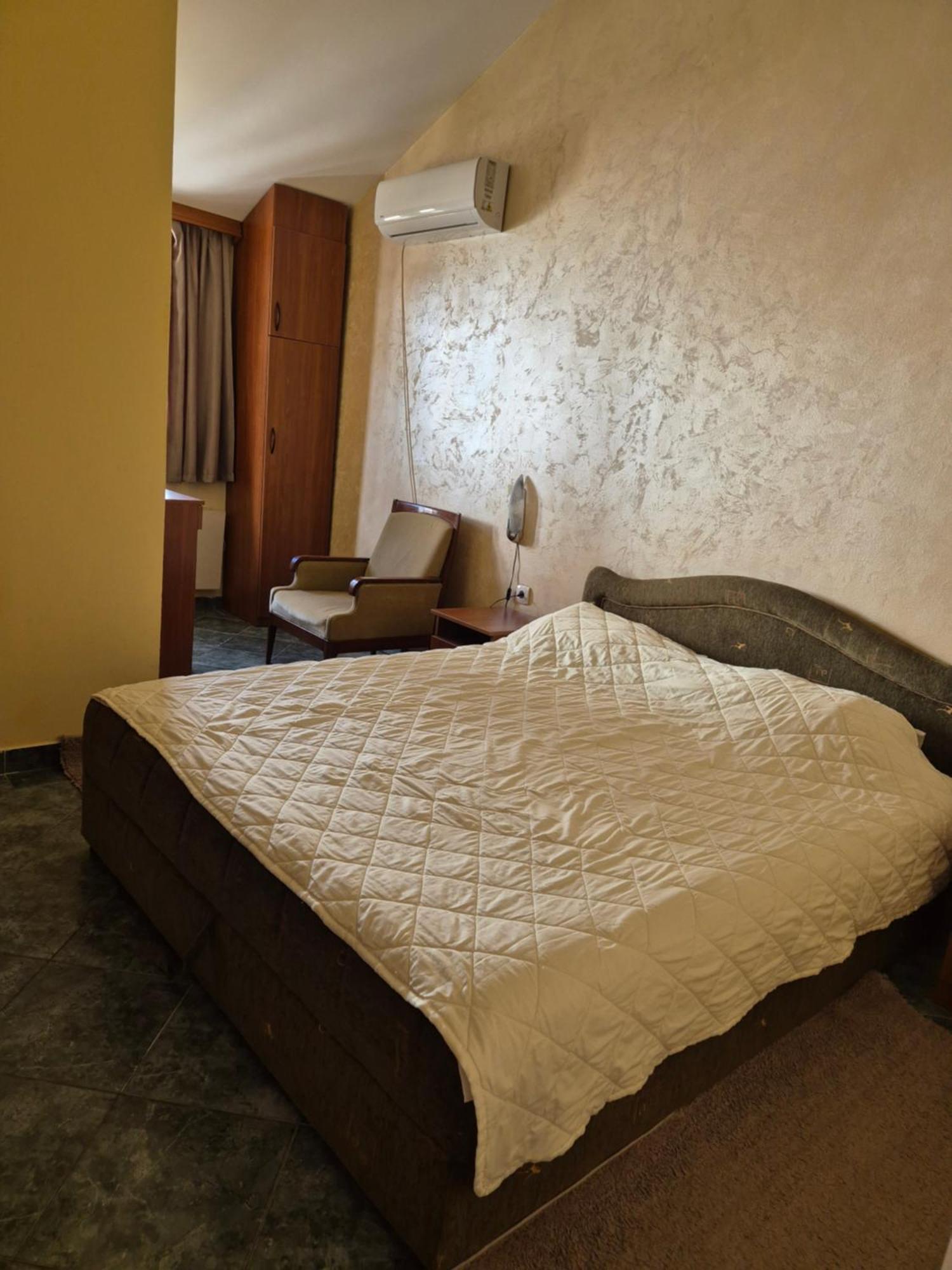 Mali Milocer Bay Accommodation Sveti Stefan Δωμάτιο φωτογραφία