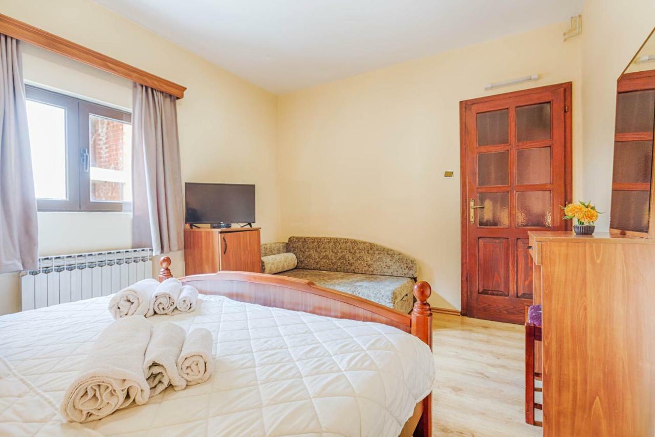 Mali Milocer Bay Accommodation Sveti Stefan Εξωτερικό φωτογραφία