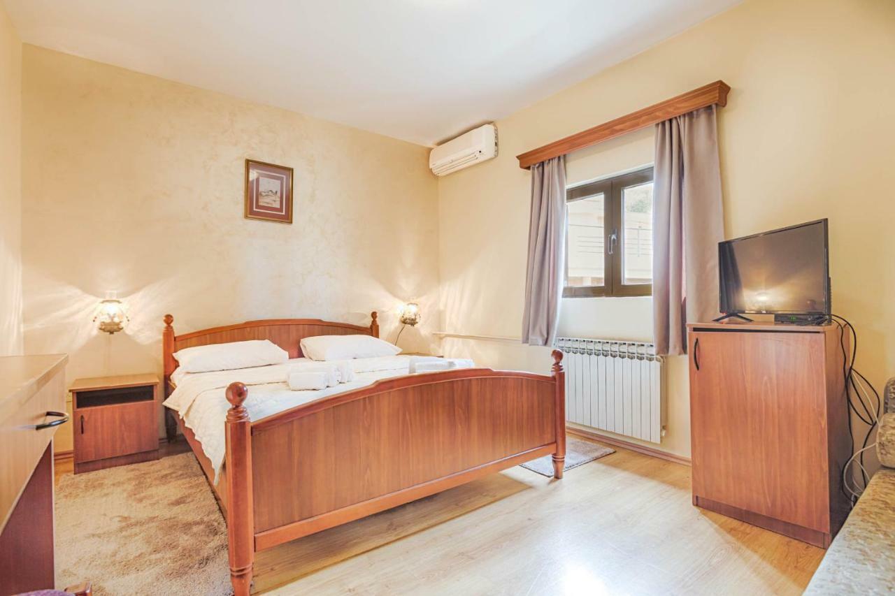 Mali Milocer Bay Accommodation Sveti Stefan Εξωτερικό φωτογραφία